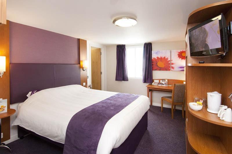 Premier Inn Premier Inn Wrexham North Ngoại thất bức ảnh